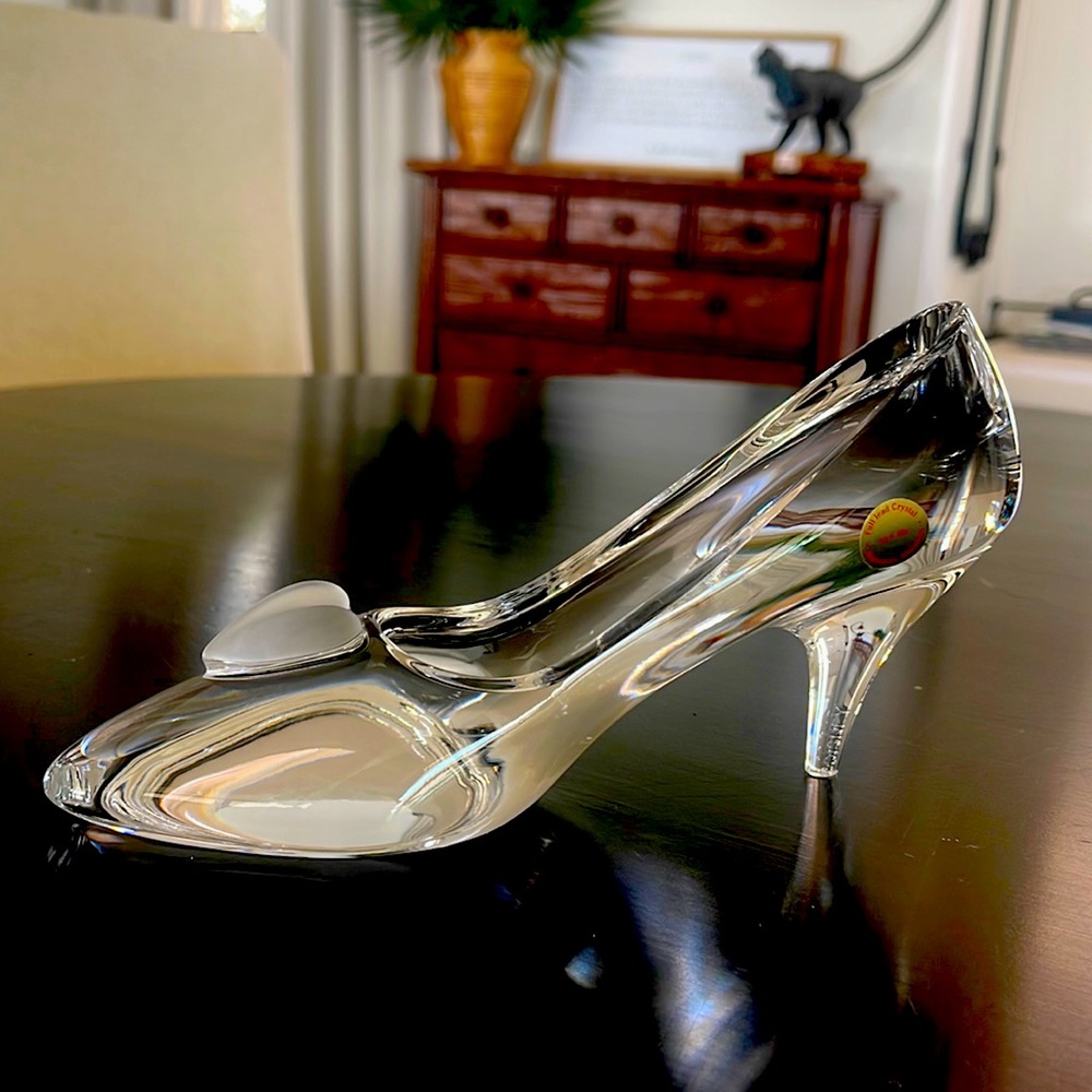 Disney Cinderella Slipper w/ Frosted Heart, Bleikristall Germany - Lead Crystal!